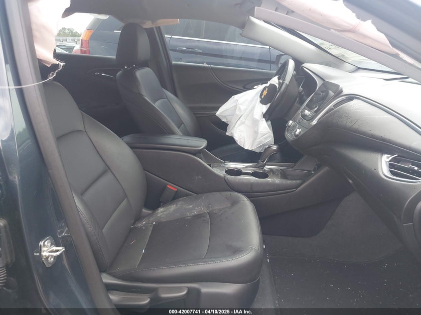 2020 CHEVROLET MALIBU VIN: 1G1ZD5STXLF068526