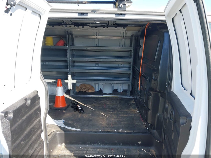 2021 CHEVROLET EXPRESS CARGO RWD 2500 REGULAR WHEELBASE WT - 1GCWGAFP2M1262456