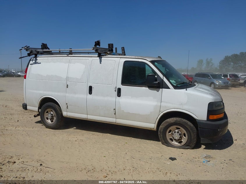 2021 CHEVROLET EXPRESS CARGO RWD 2500 REGULAR WHEELBASE WT - 1GCWGAFP2M1262456