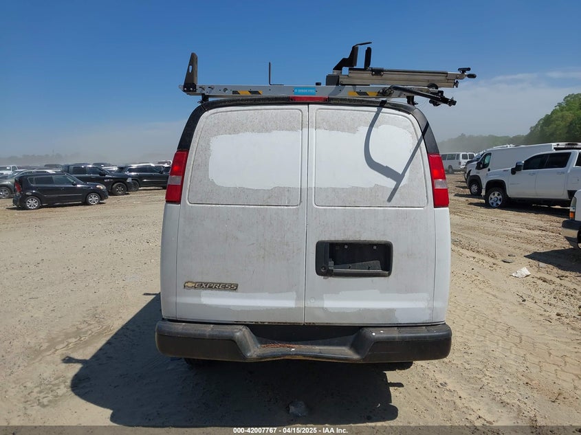 2021 CHEVROLET EXPRESS CARGO RWD 2500 REGULAR WHEELBASE WT - 1GCWGAFP2M1262456