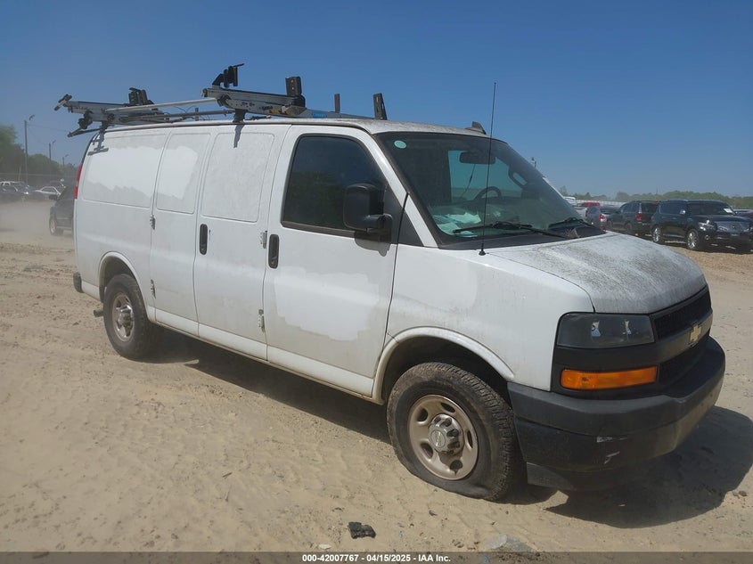 2021 CHEVROLET EXPRESS CARGO RWD 2500 REGULAR WHEELBASE WT - 1GCWGAFP2M1262456