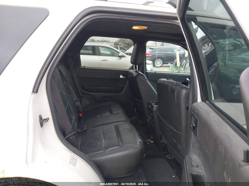 2011 FORD ESCAPE VIN: 1FMCU9EG6BKA51405