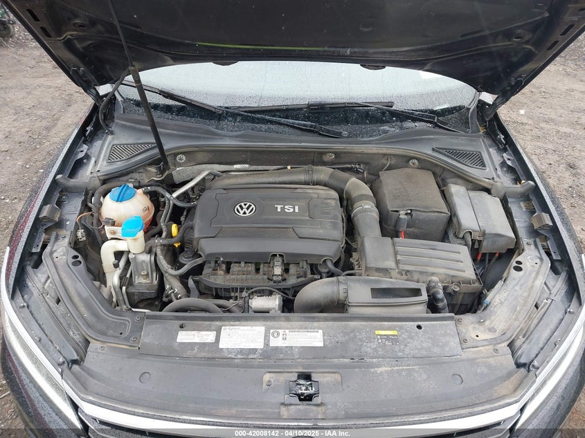 2017 VOLKSWAGEN PASSAT VIN: 1VWGT7A30HC031442