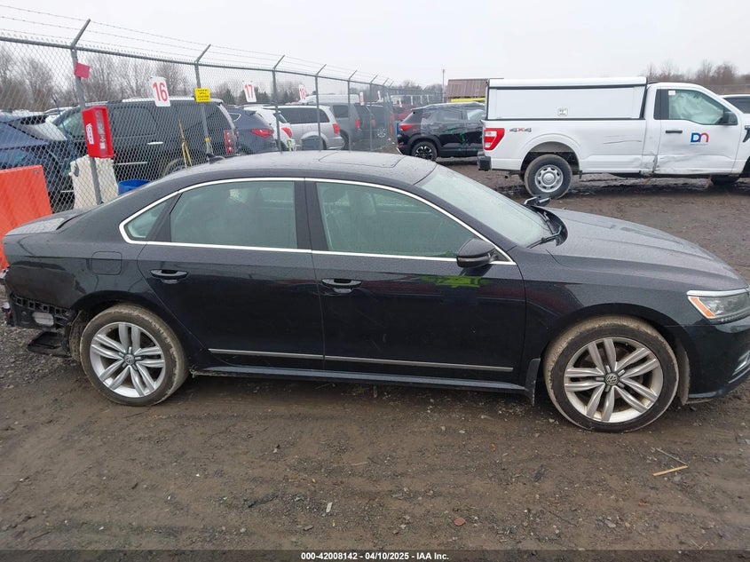 2017 VOLKSWAGEN PASSAT VIN: 1VWGT7A30HC031442