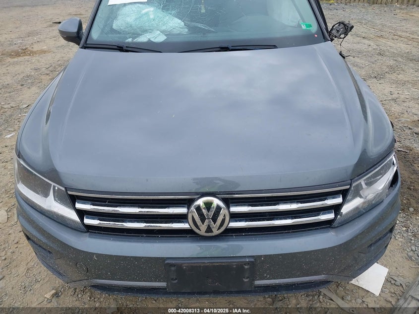 2019 VOLKSWAGEN TIGUAN VIN: 3VV2B7AX8KM180854