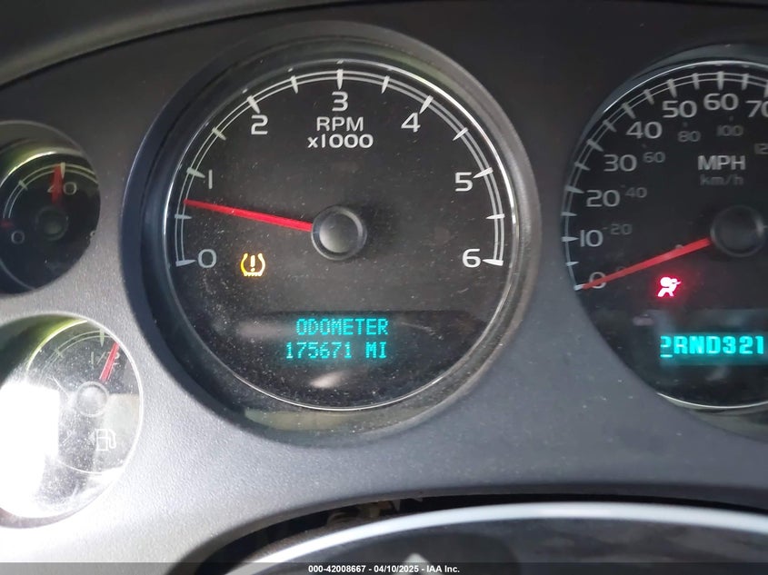 2007 CHEVROLET TAHOE VIN: 1GNFC13C97R278535