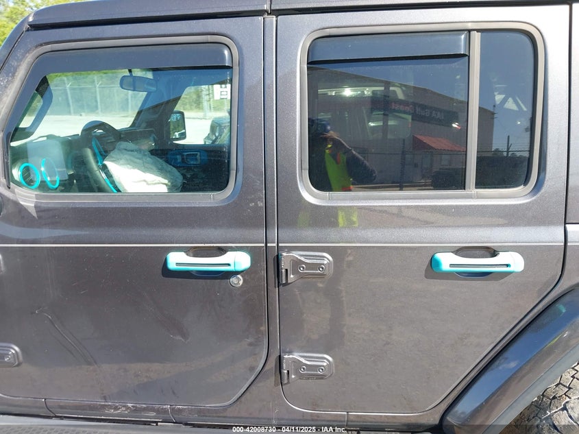 2018 JEEP WRANGLER UNLIMITED SAHARA 4X4 - 1C4HJXEN5JW261250