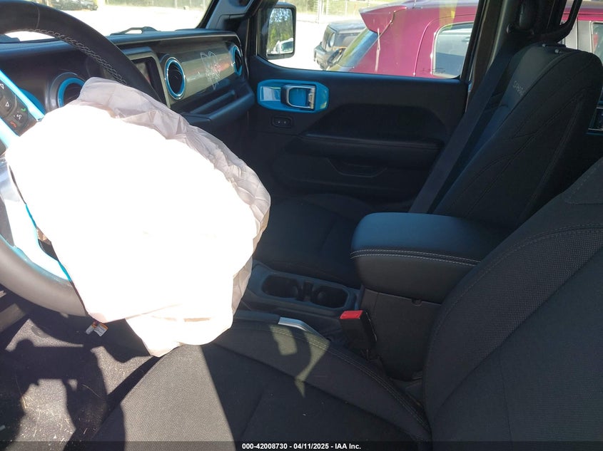 2018 JEEP WRANGLER UNLIMITED SAHARA 4X4 - 1C4HJXEN5JW261250