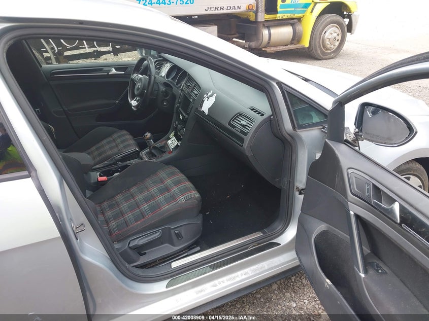 2017 VOLKSWAGEN GOLF GTI AUTOBAHN 4-DOOR/S 4-DOOR/SE 4-DOOR/SPORT 4-DOOR - 3VW5T7AU8HM020462