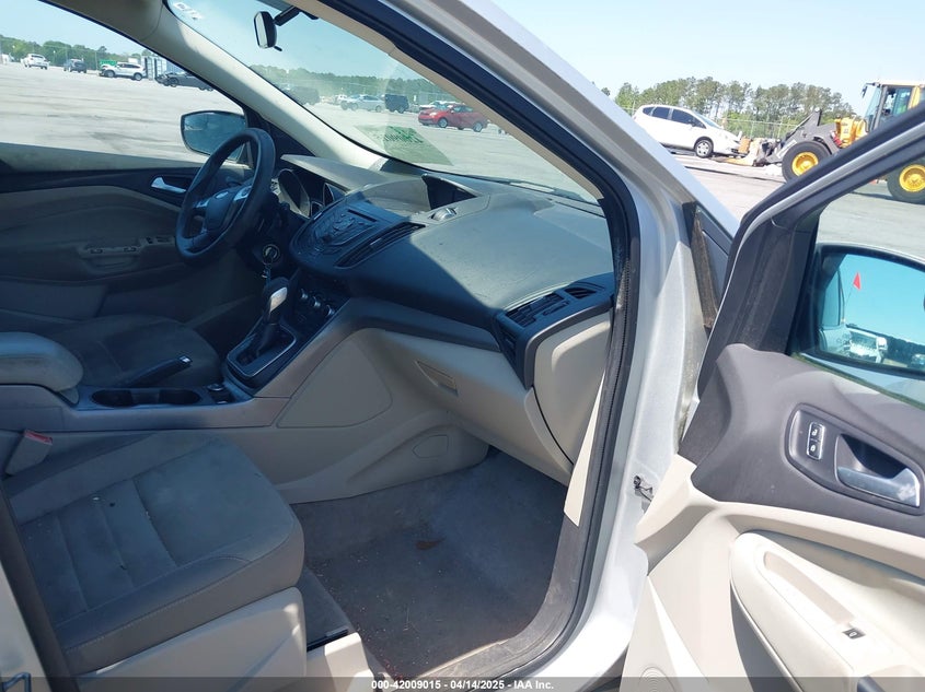 2013 FORD ESCAPE VIN: 1FMCU0GX0DUA19811