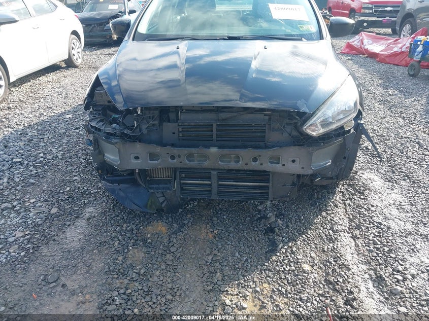 2018 FORD FOCUS VIN: 1FADP3FE9JL255818