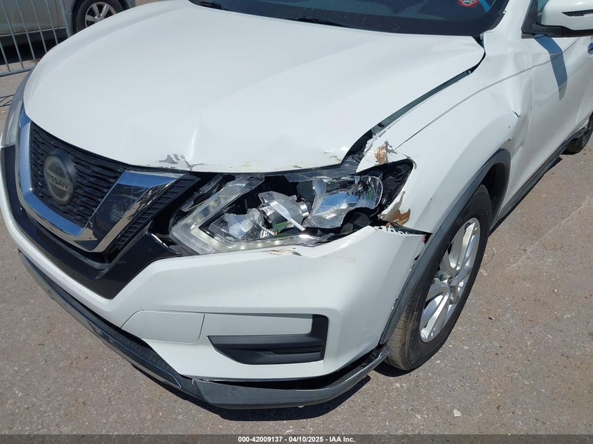 2018 NISSAN ROGUE VIN: KNMAT2MTXJP524728