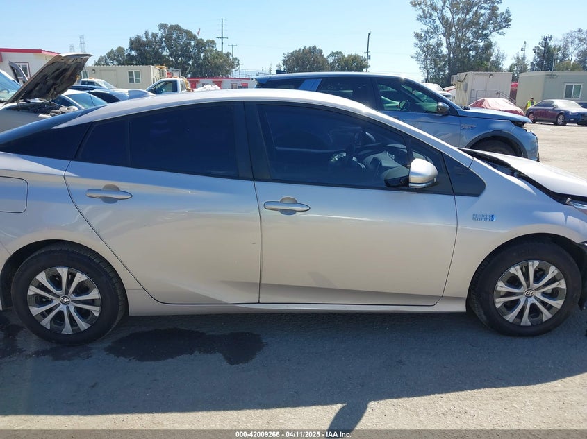 VIN JTDKAMFP3N3197298 2022 TOYOTA PRIUS PRIME XLE