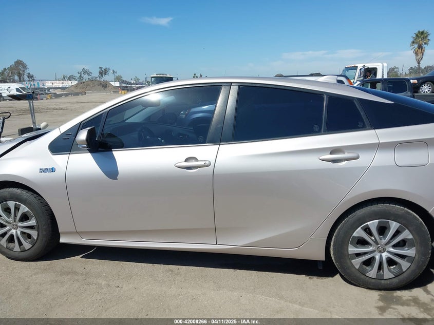 VIN JTDKAMFP3N3197298 2022 TOYOTA PRIUS PRIME XLE
