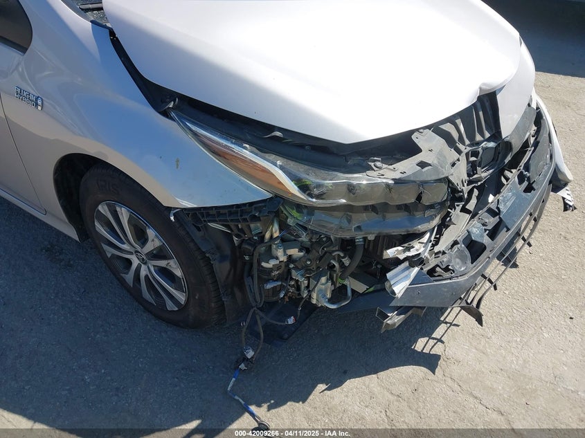 VIN JTDKAMFP3N3197298 2022 TOYOTA PRIUS PRIME XLE