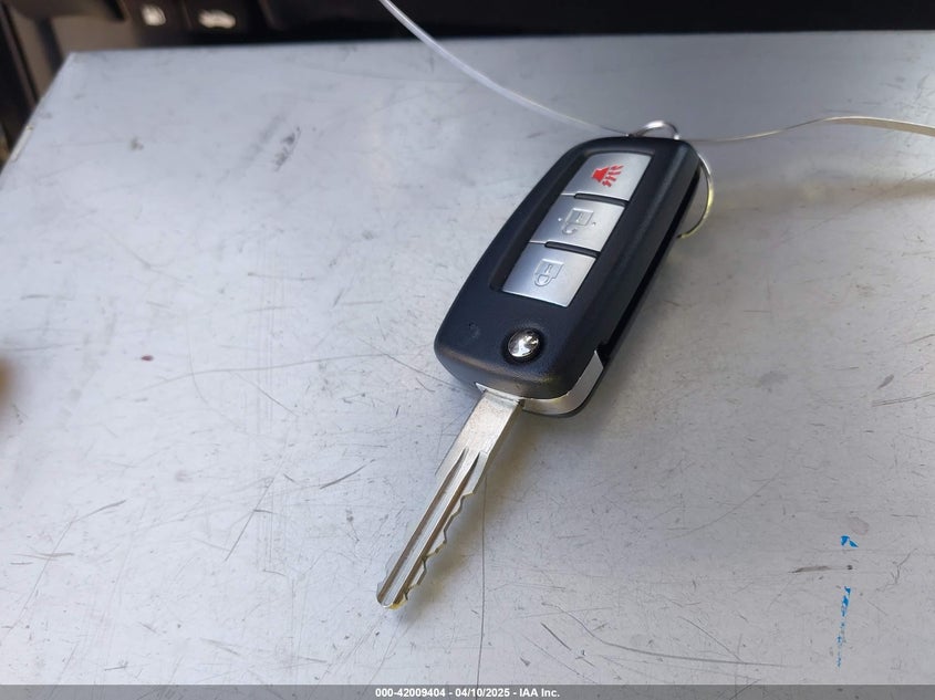 2017 NISSAN ROGUE S - KNMAT2MT5HP536344