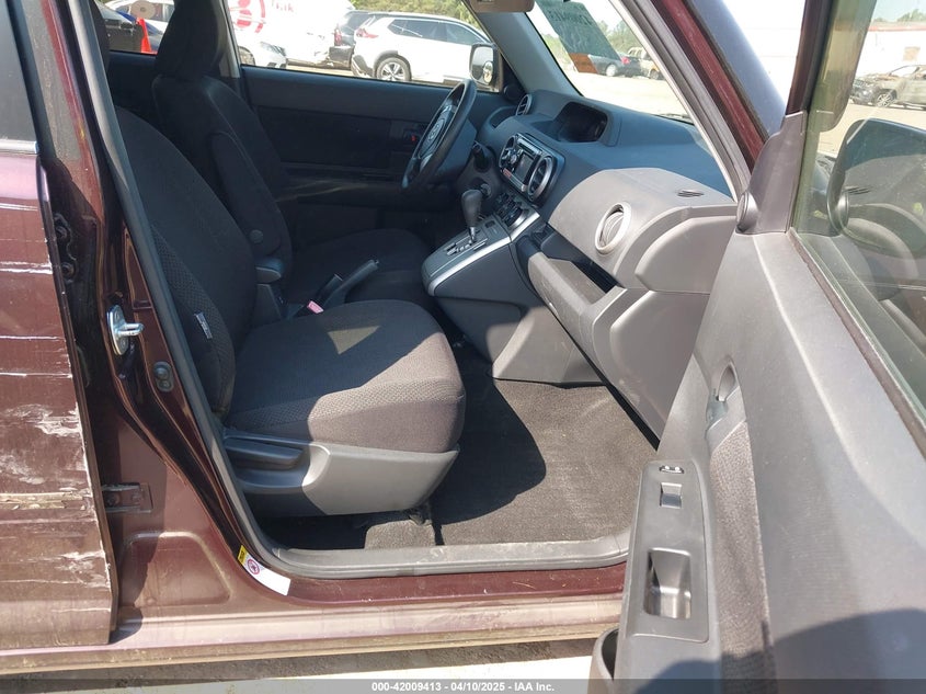 2010 TOYOTA SCION VIN: JTLZE4FE7A1101670