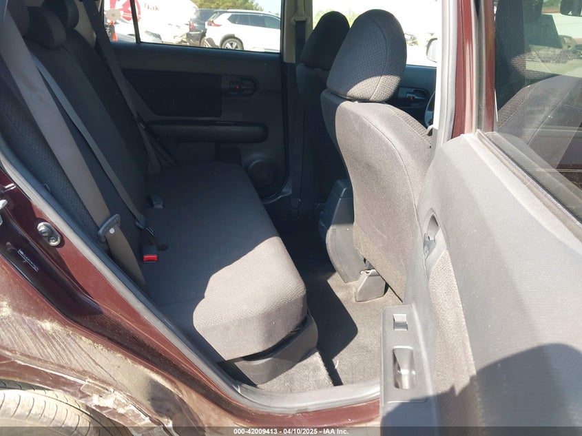 2010 TOYOTA SCION VIN: JTLZE4FE7A1101670