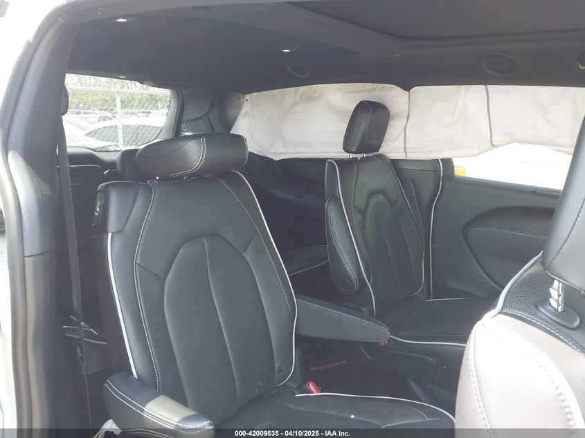 2023 CHRYSLER PACIFICA LIMITED - 2C4RC1GG6PR540220