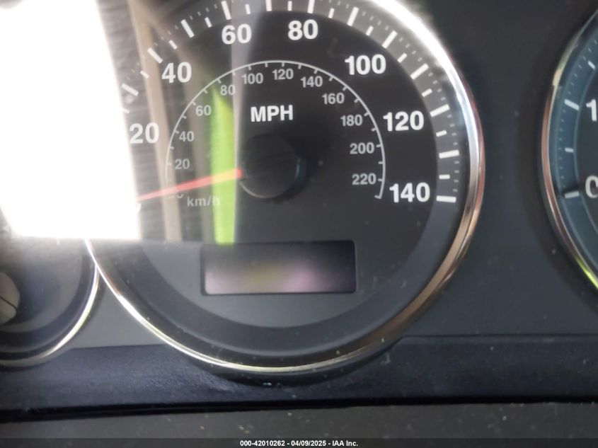 2005 Jeep Grand Cherokee Limited VIN: 1J8HR58225C588848 Lot: 42010262