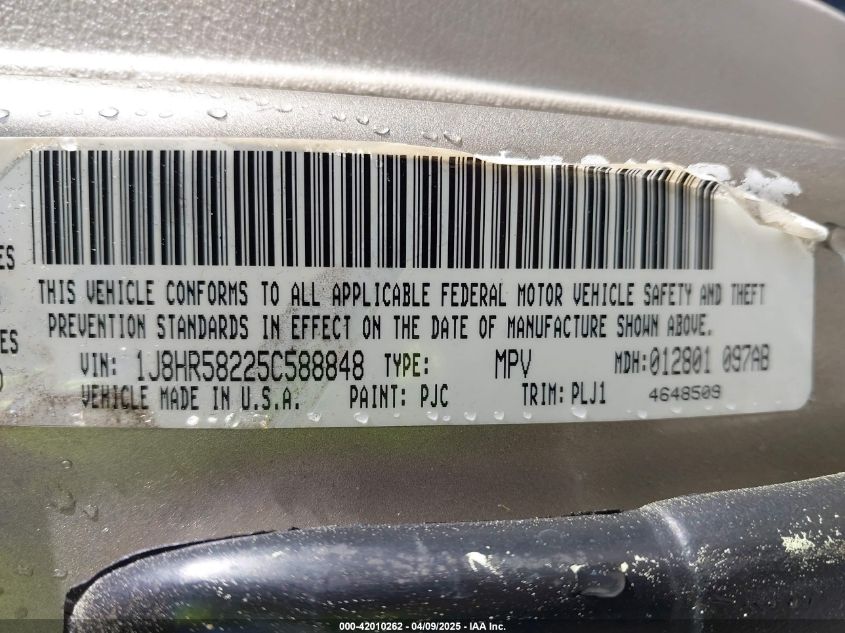 2005 Jeep Grand Cherokee Limited VIN: 1J8HR58225C588848 Lot: 42010262