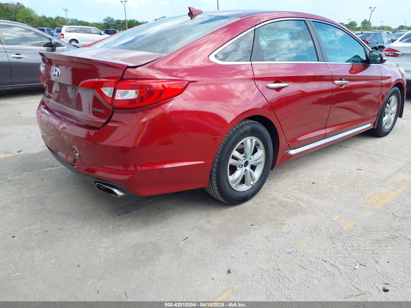 2015 HYUNDAI SONATA VIN: 5NPE34AF0FH059892
