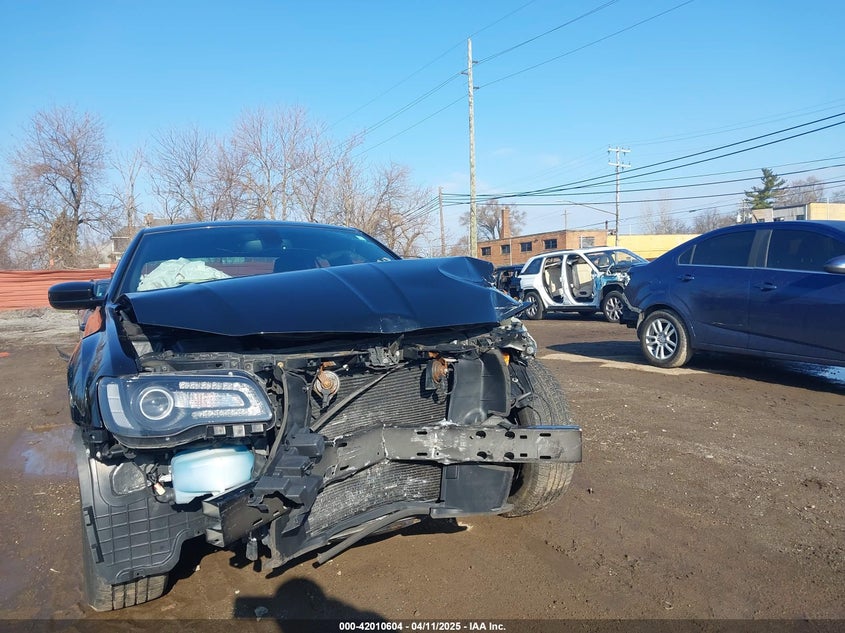 2016 CHRYSLER 300 VIN: 2C3CCAGG0GH191555