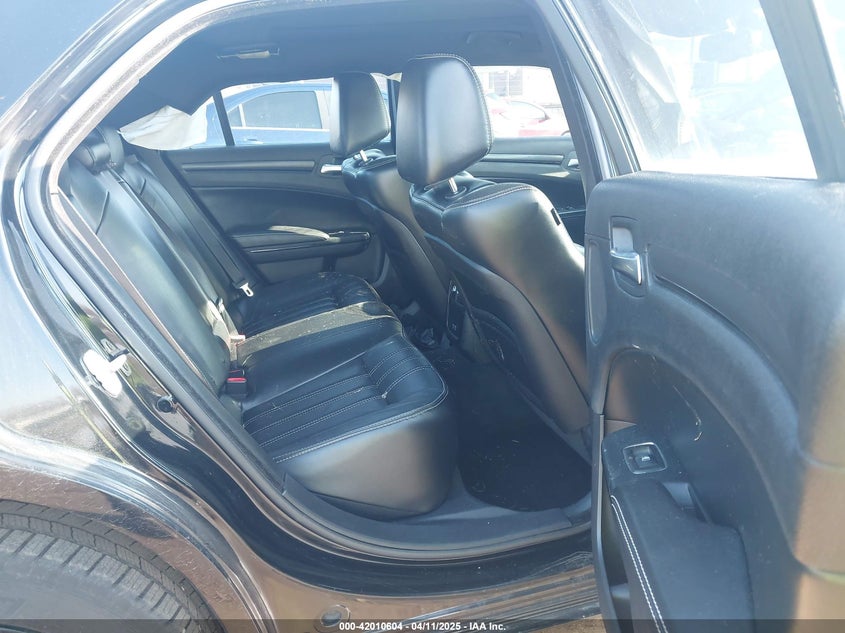 2016 CHRYSLER 300 VIN: 2C3CCAGG0GH191555