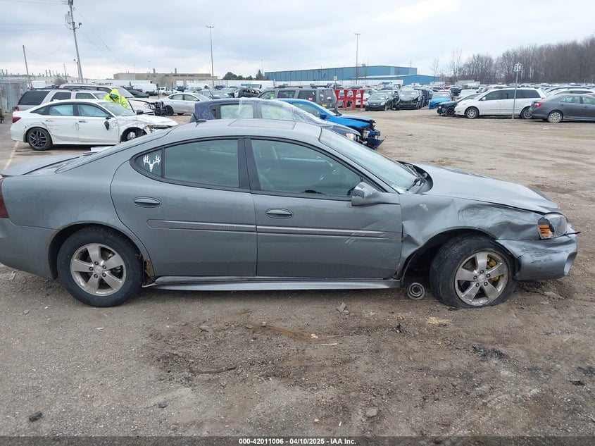 2007 PONTIAC GRAND PRIX VIN: 2G2WP552371221110