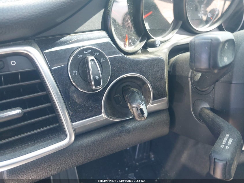 2015 PORSCHE PANAMERA 4 - WP0AA2A73FL000297