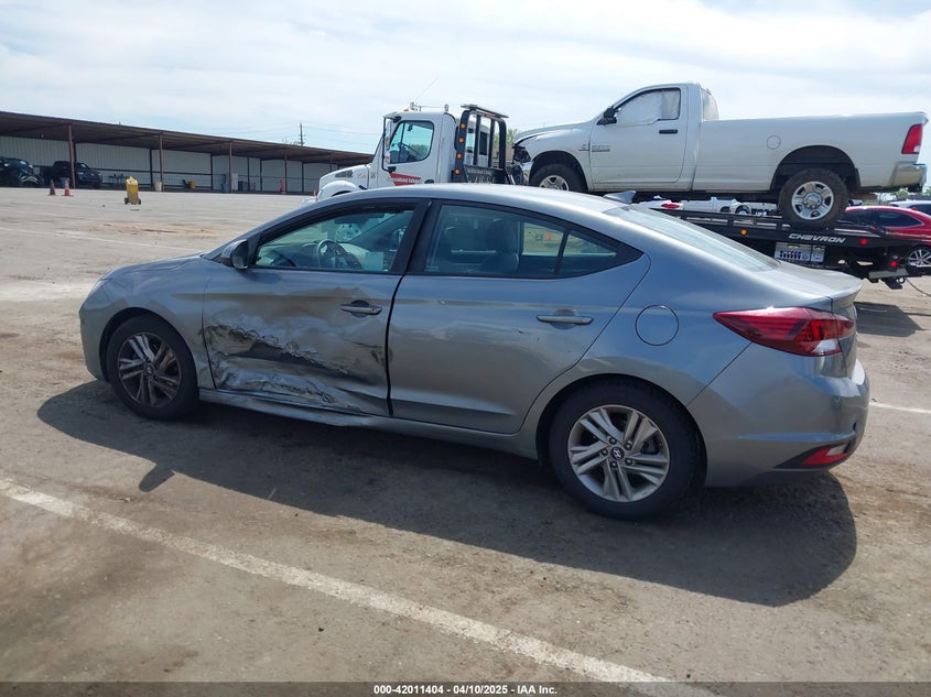 2019 HYUNDAI ELANTRA VIN: KMHD84LF5KU752284