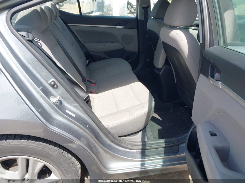 VIN KMHD84LF5KU752284 2019 HYUNDAI ELANTRA SEL
