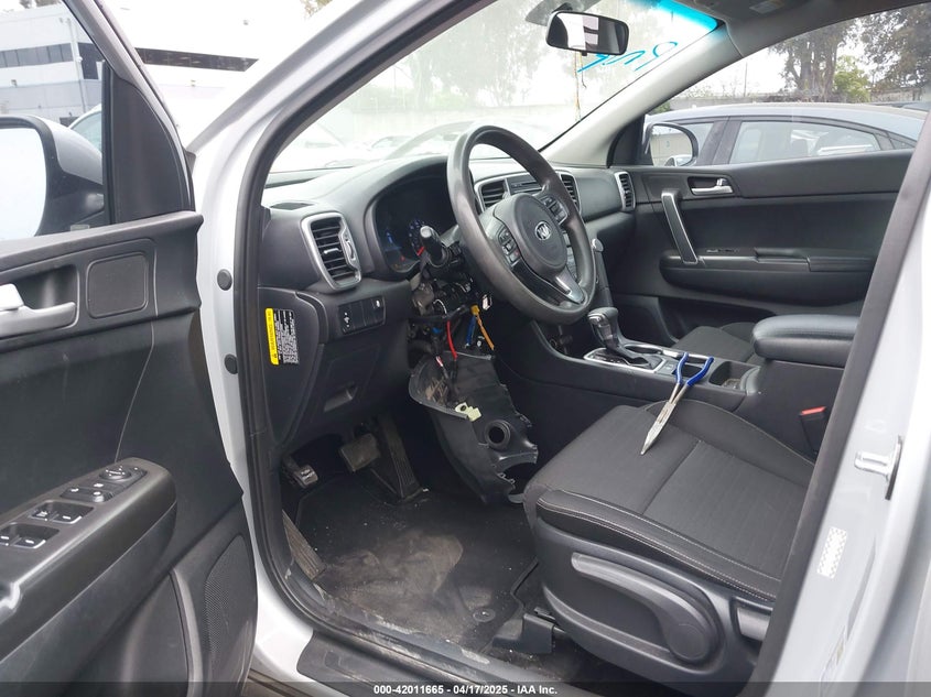 2018 KIA SPORTAGE VIN: KNDPM3AC1J7332664