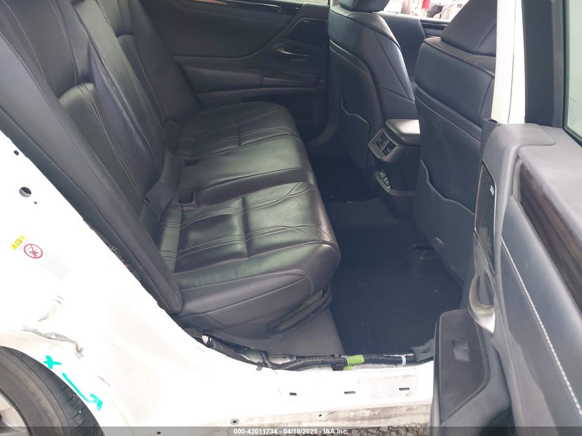 2019 LEXUS ES 300H VIN: JTHB21B10K2038641