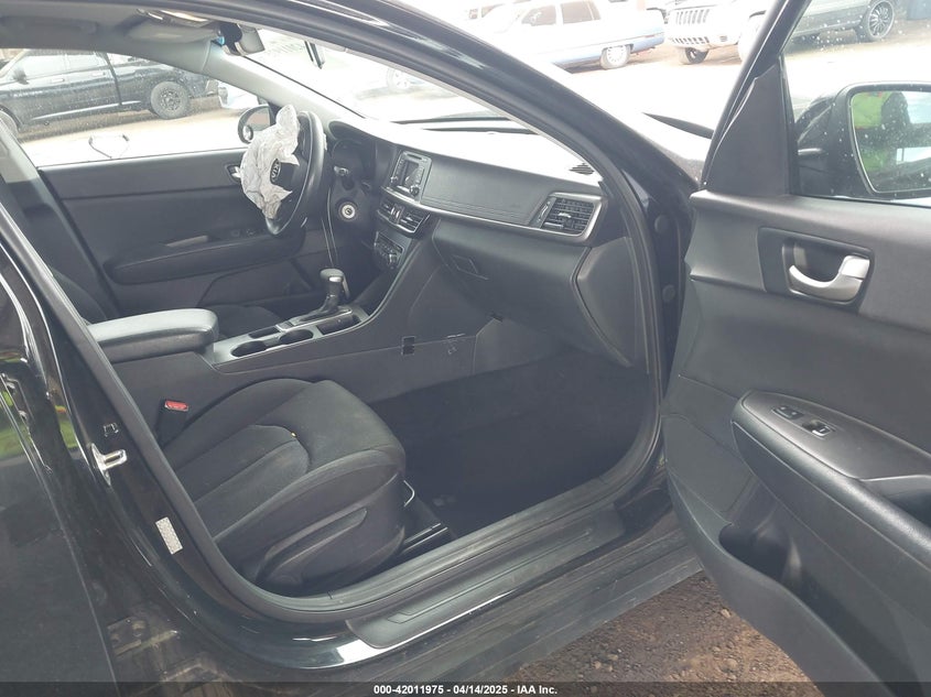 2016 KIA OPTIMA VIN: KNAGT4L32G5111503