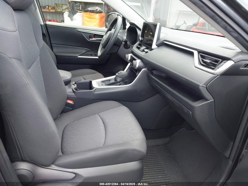 2023 TOYOTA RAV4 VIN: JTMW1RFV3PD104984