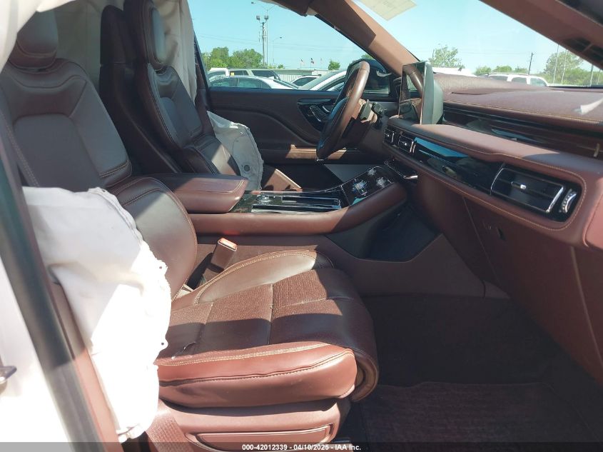 2023 Lincoln Aviator - 5LM5J9XC7PGL26119
