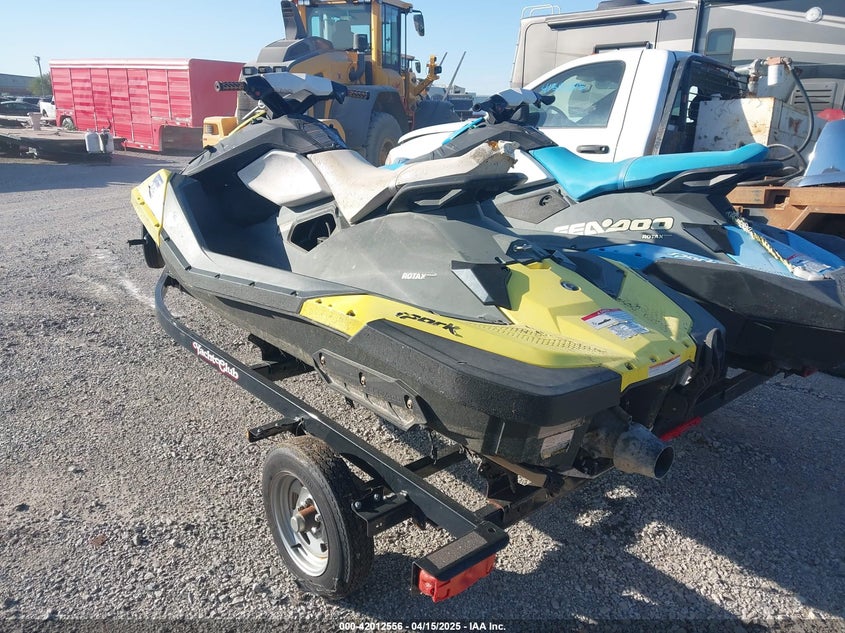 2015 Seadoo Seadoo YDV47980K415 photo #4