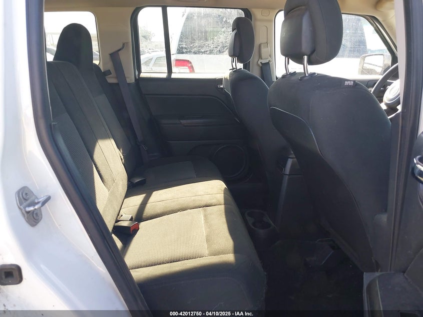 2016 JEEP PATRIOT VIN: 1C4NJPBA3GD813790