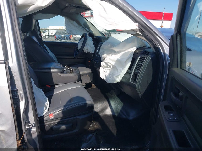 VIN 1C6RR6FG6MS550891 2021 RAM 1500 CLASSIC TRADESMAN  4X2 "64" BOX