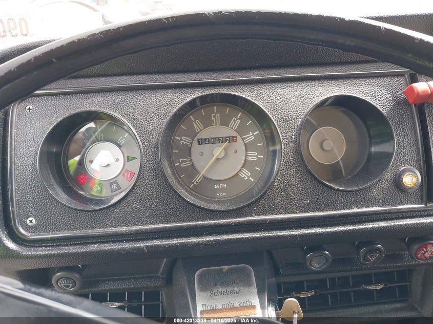 1972 Volkswagen Bus VIN: 2322008714 Lot: 42013339