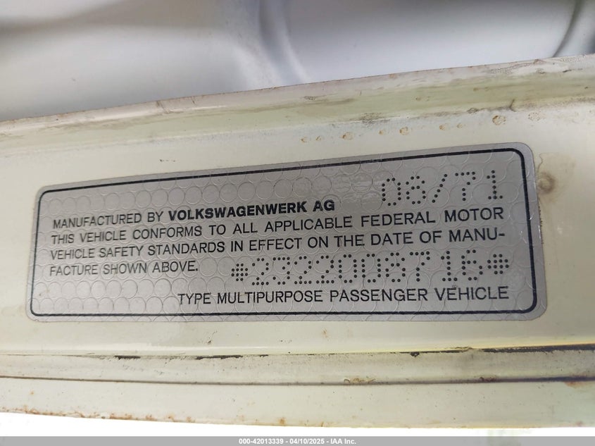 1972 Volkswagen Bus VIN: 2322008714 Lot: 42013339