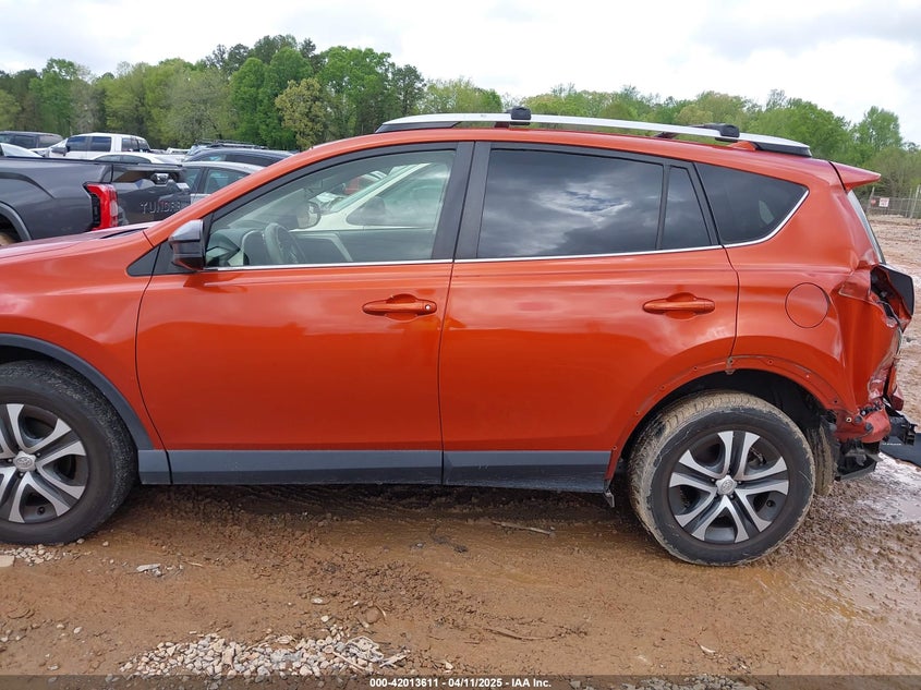 2016 TOYOTA RAV4 LE - JTMZFREV9GJ074360