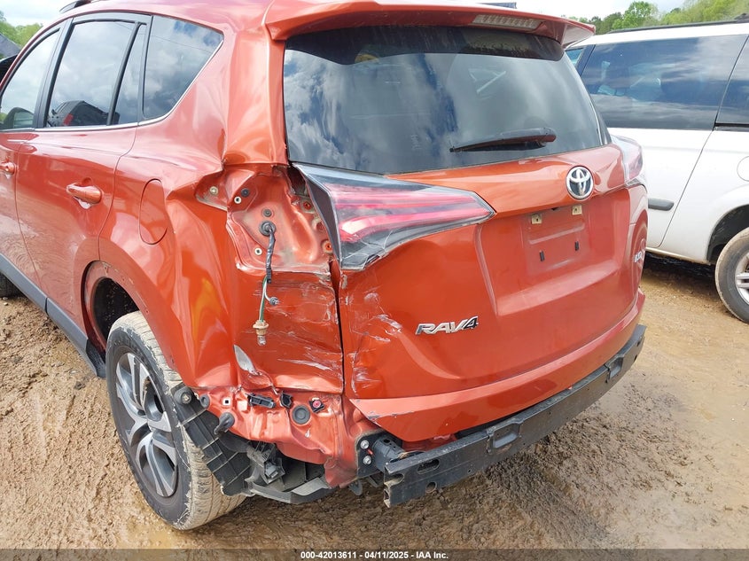 2016 TOYOTA RAV4 LE - JTMZFREV9GJ074360