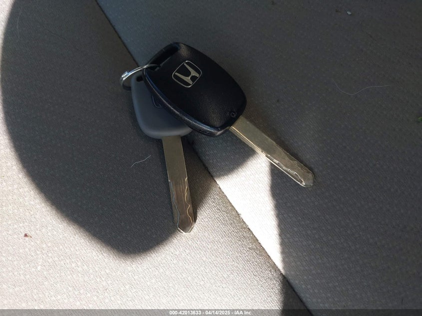 2013 HONDA CIVIC VIN: 19XFB2F58DE014440