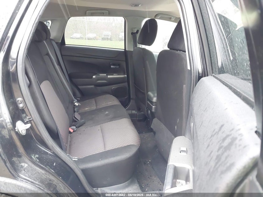 2019 MITSUBISHI OUTLANDER SPORT 2.0 SE - JA4AP4AU3KU027272