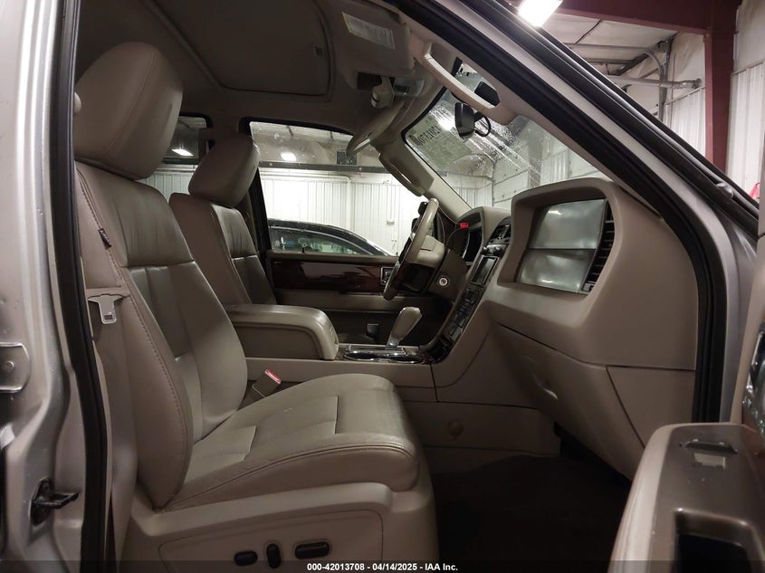 2012 LINCOLN NAVIGATOR VIN: 5LMJJ2J50CEL06574