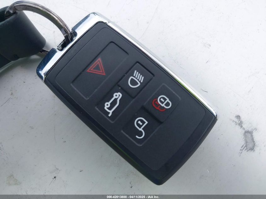 2025 Land Rover Range Rover - SALKP9E94SA282388