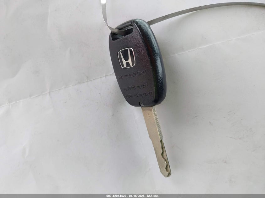 2010 HONDA CR-V VIN: JHLRE3H37AC010648