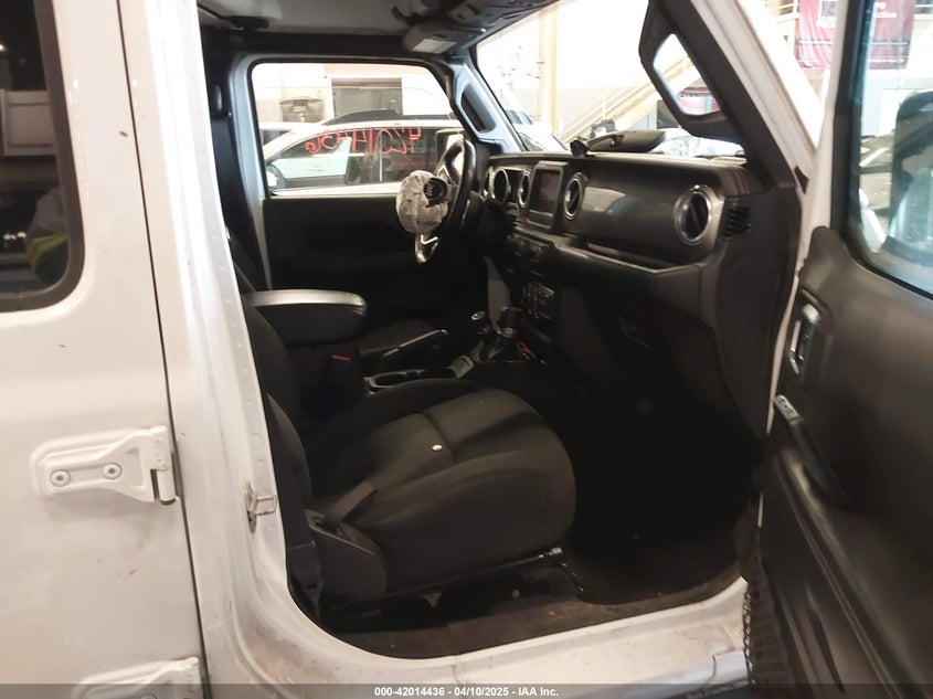 2020 JEEP WRANGLER UNLIMITED SAHARA 4X4 - 1C4HJXEN7LW235154